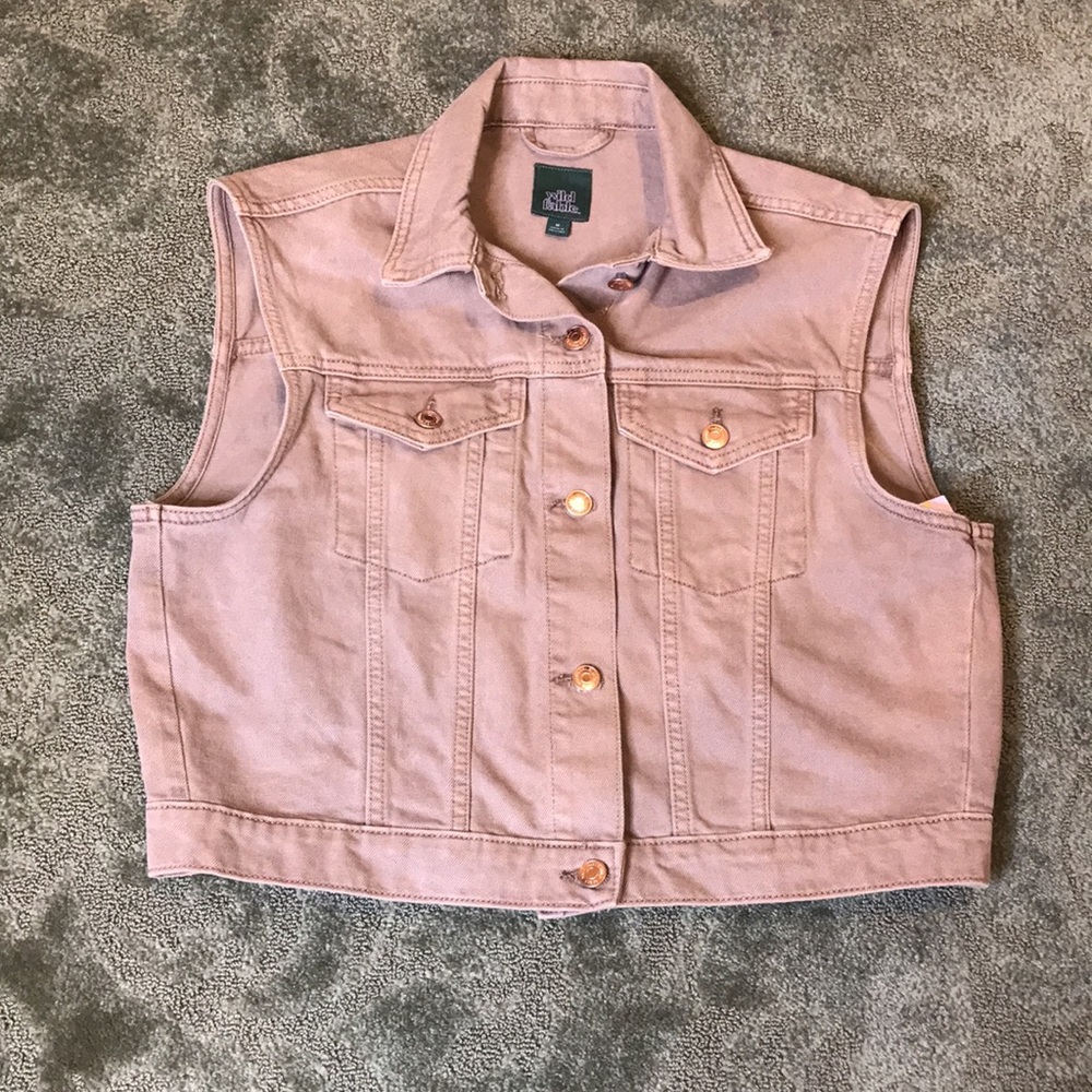 Universal Thread Blush Pink Sleeveless Denim Vest. BRAND NEW NEVER WORN.